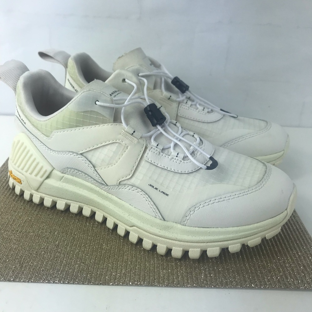 Brand black Los Angles Sneakers shoes Sz:7.5 womens unisex